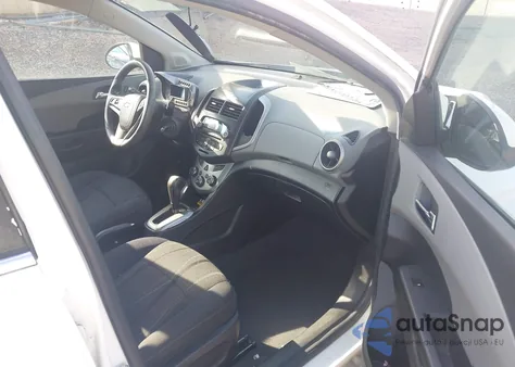 2014 Chevrolet Sonic Lt Auto z USA, uszkodzony, nr VIN 1G1JC5SH5E4211571